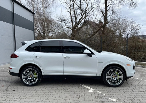 Porsche Cayenne cena 189000 przebieg: 97000, rok produkcji 2017 z Piaski małe 232